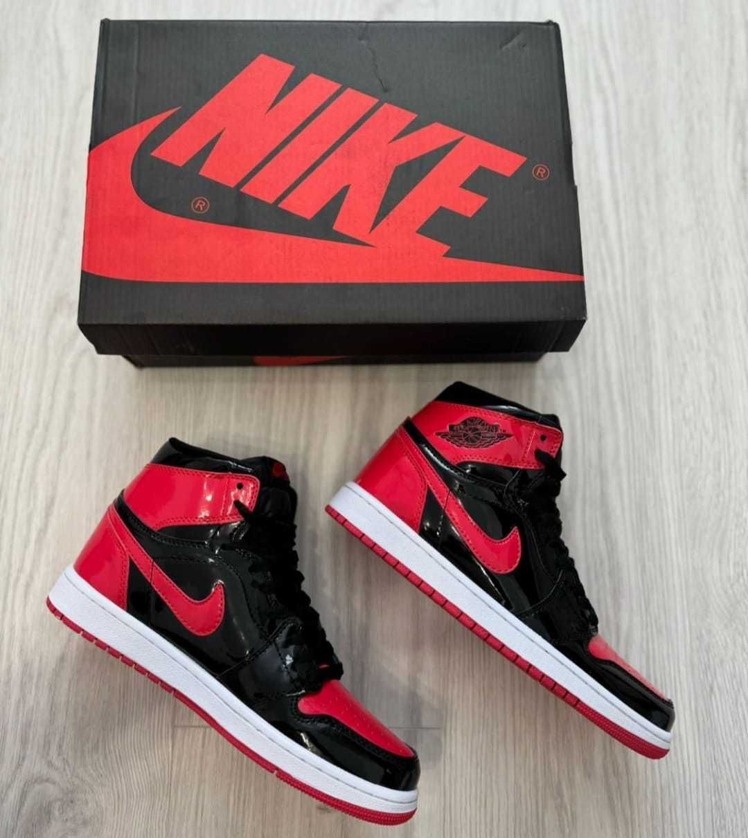 Nike Air Force 1 Patent Bred cu Verificare Colet
