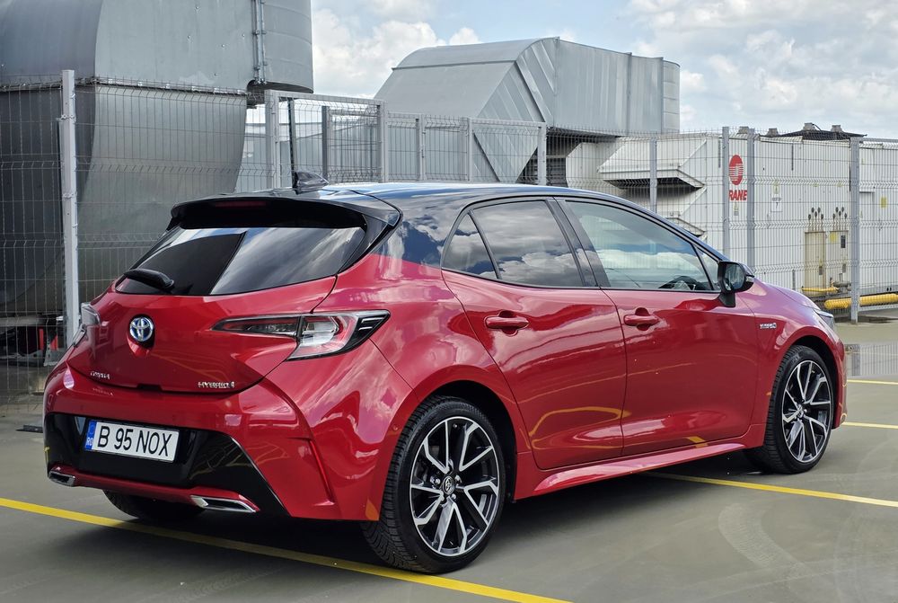 Toyota Corolla 2.0 Hybrid 184cp