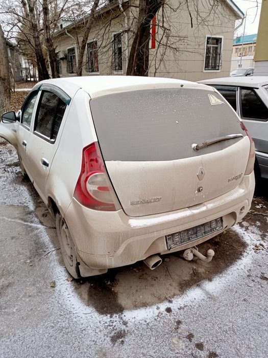 Рено Сандеро на запчасти целиком