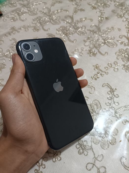 Iphone 11 128 gb sotiladi!