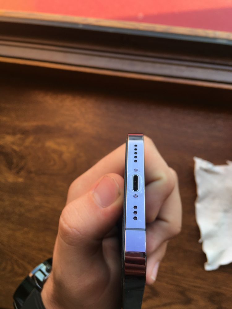 iPhone 14 Pro Sotladi Karopka bor
