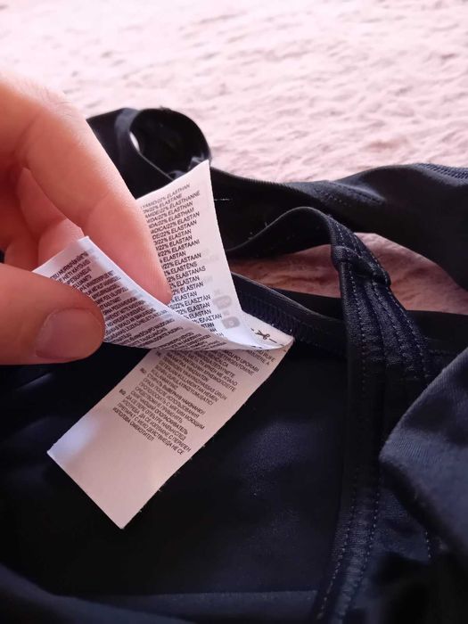 Чисто нов оригинален дамски бански Adidas