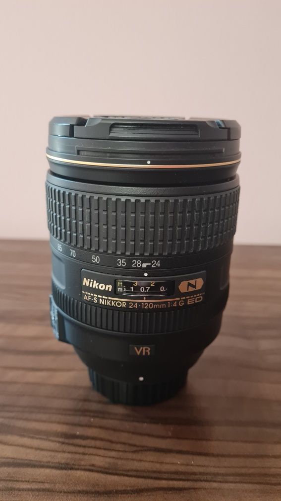 Nikon AF-S 24-120/4G ED VR