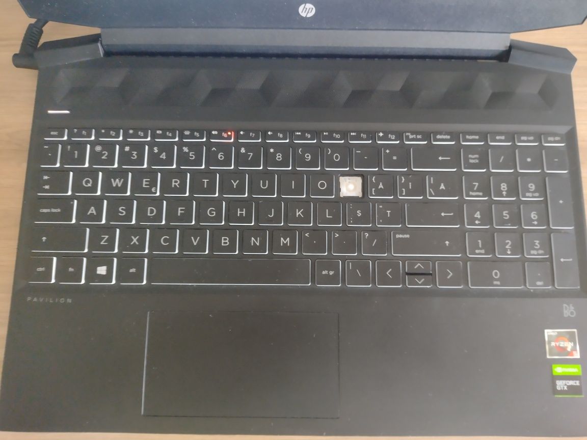 Laptop Gaming HP Pavilion Ryzen 5, GTX 1660 Ti Max-q, 16GB RAM