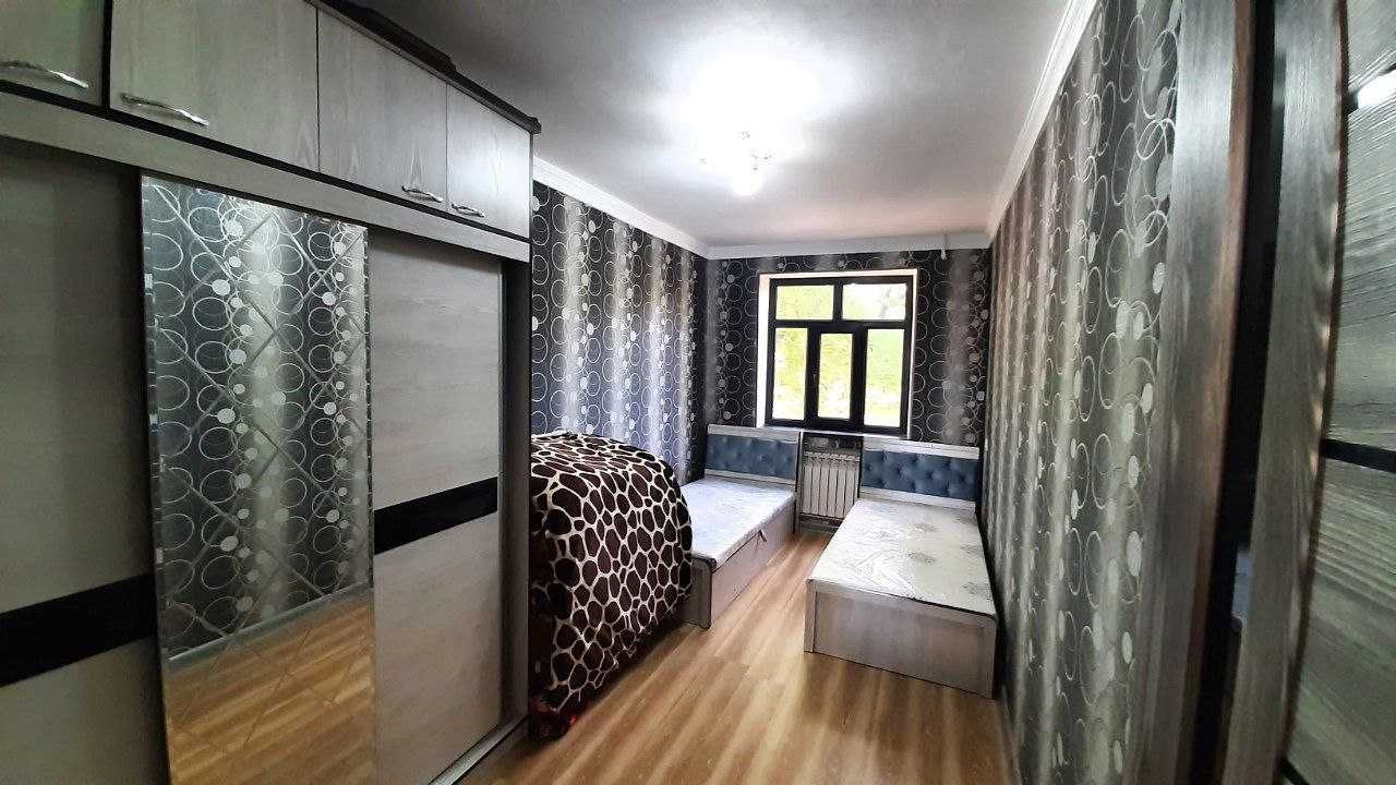 2 комнатная квартира рядом с метро