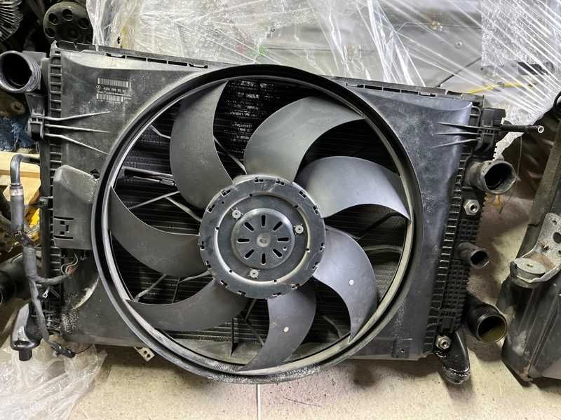 Вентилятор Mercedes-Benz C-Class W204