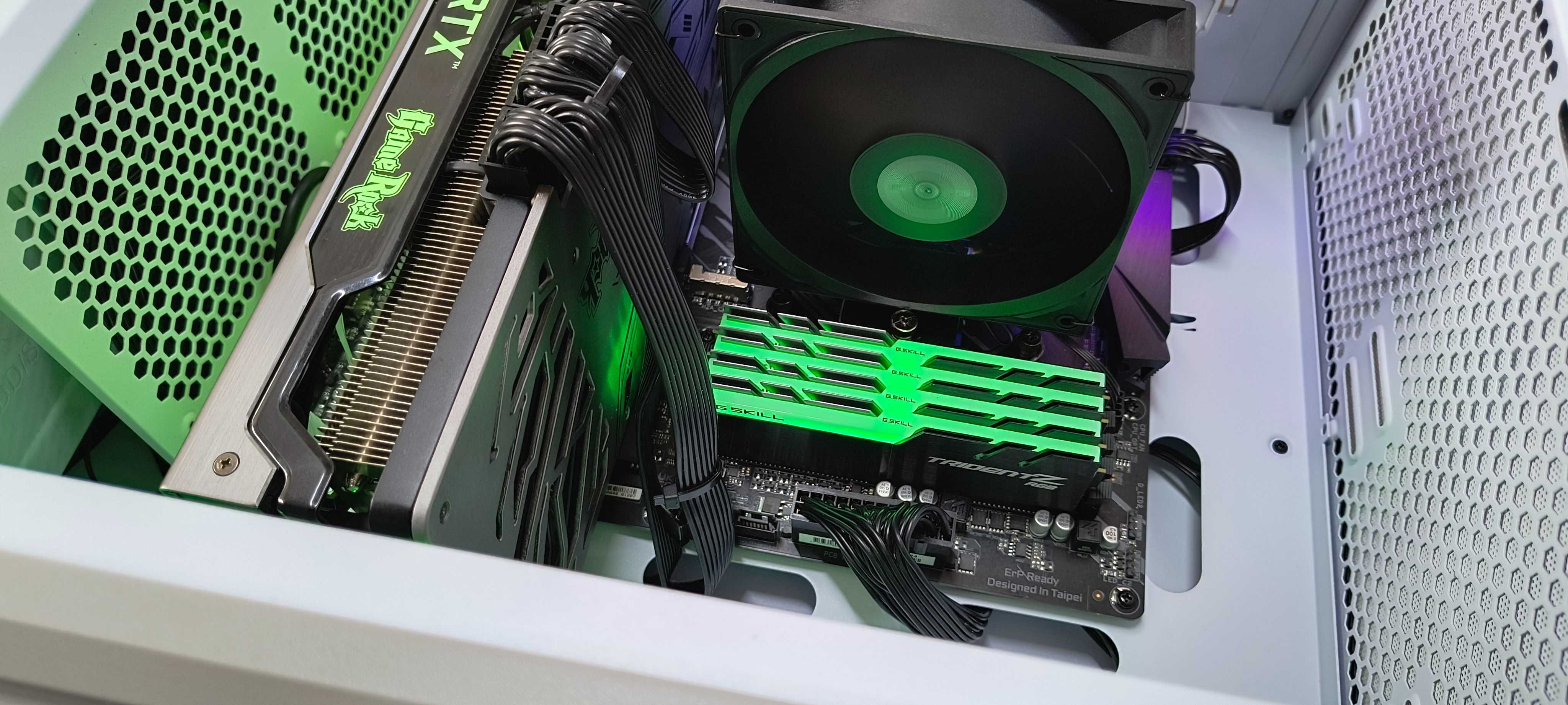 Ryzen 7 5700X3D RTX 3080Ti - 12gb DDR4 - 32гб SSD M-2-512гб