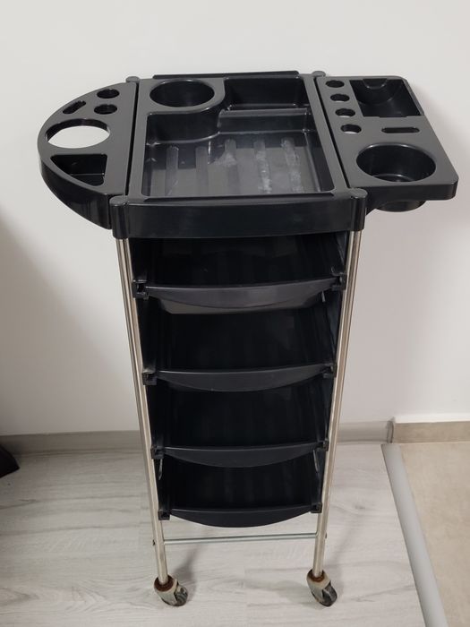 Ucenic coafor Lila Rossa