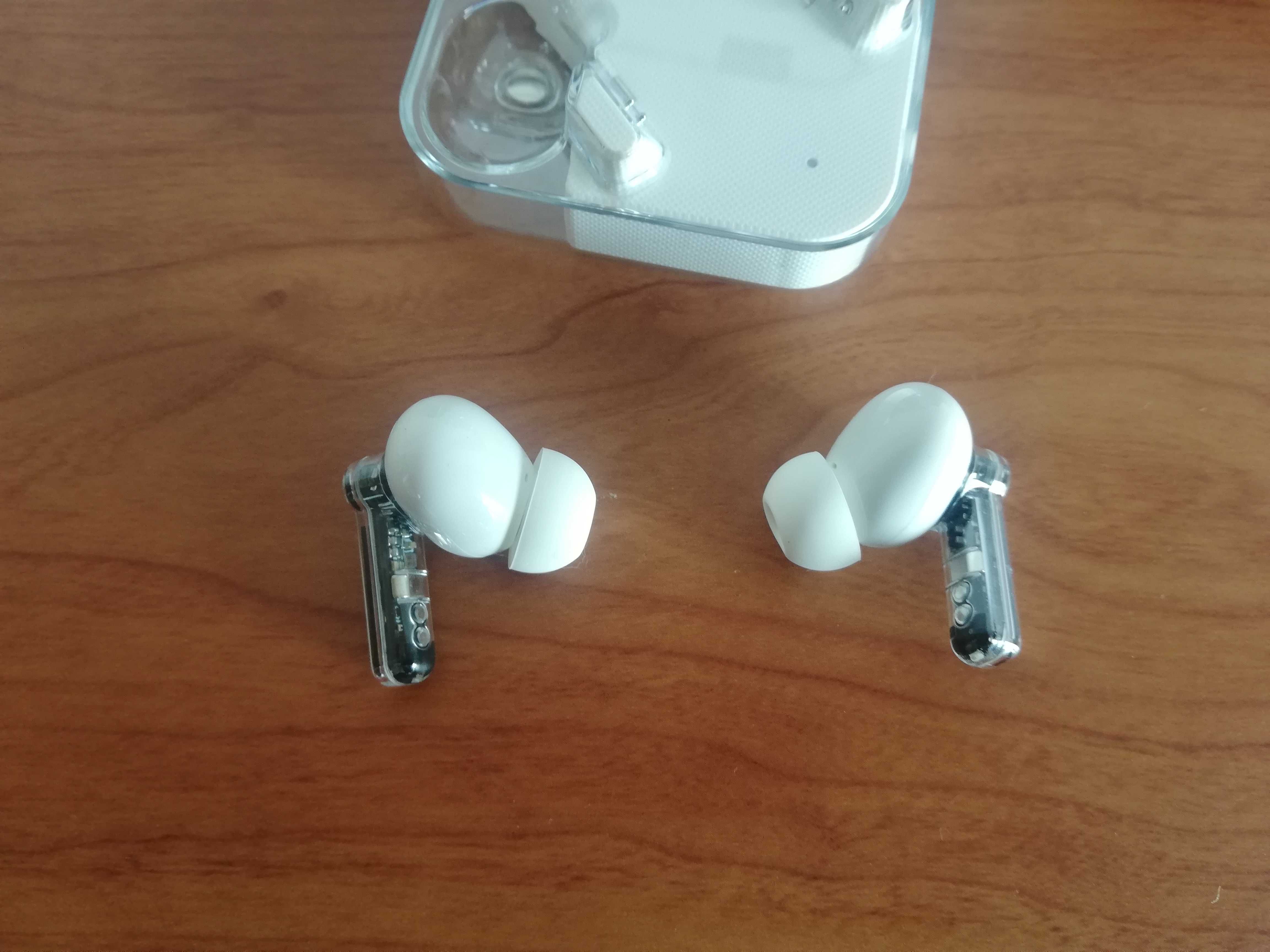 Безжични слушалки Nothing Ear (1) като нови