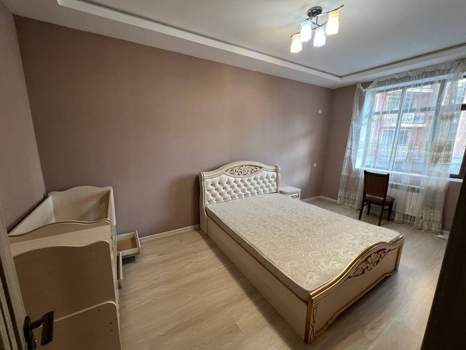 Новостройка   3/3/8  Паркентский