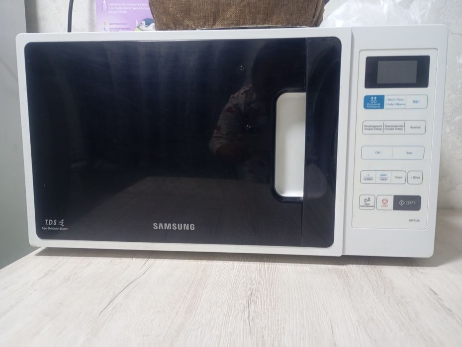 Продается своя микроволновка Самсунг
