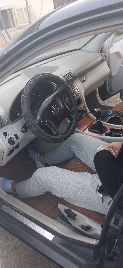 Mercades-Benz W203 abmen bor jm moshinalariga