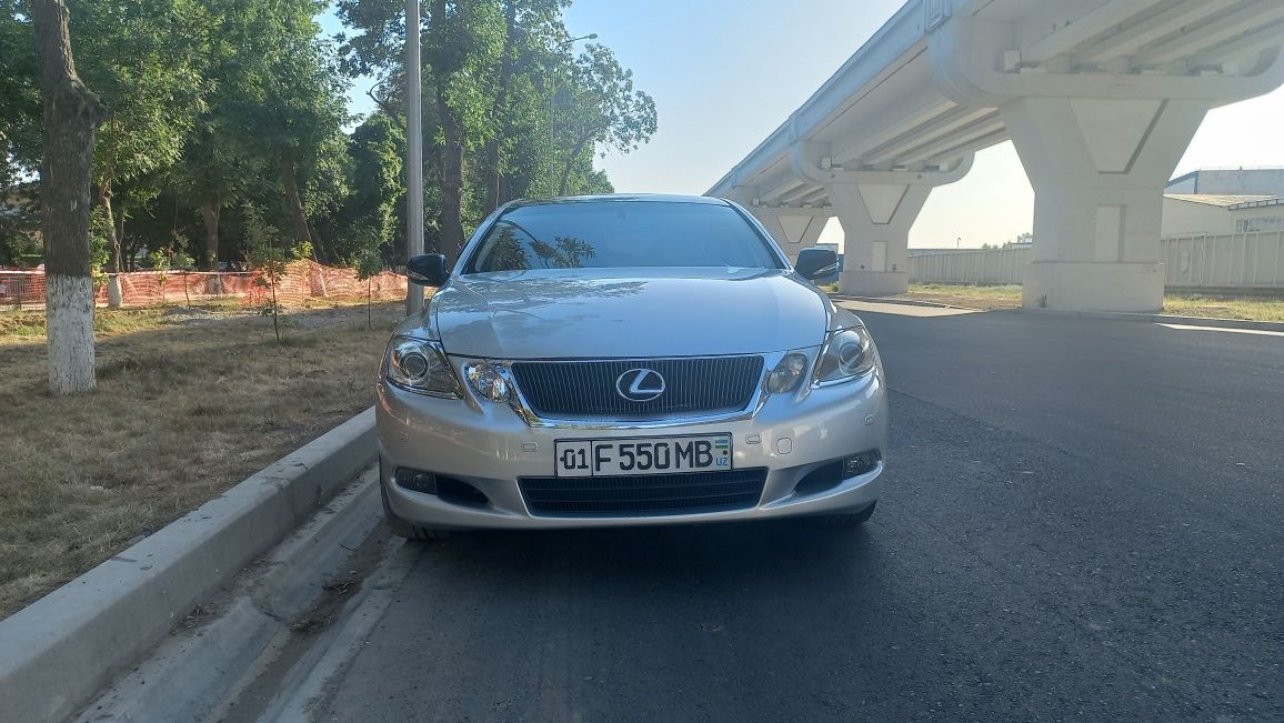 Продам лексус Gs300