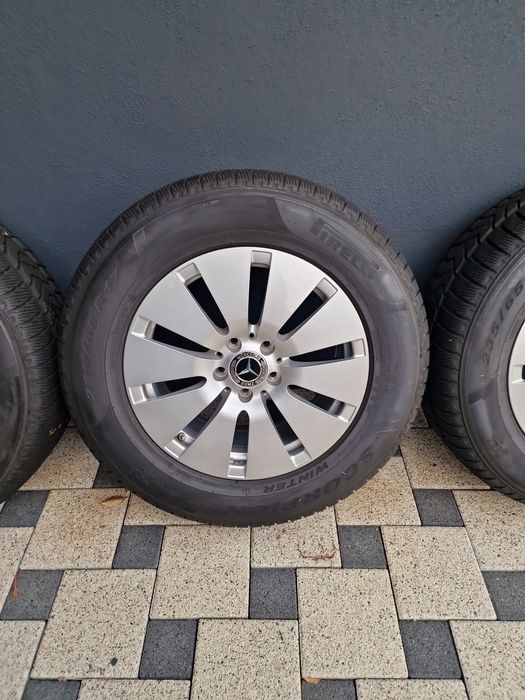 Mercedes Benz GLC X253 W253 SUV cauciucuri iarna Pirelli jante 17
