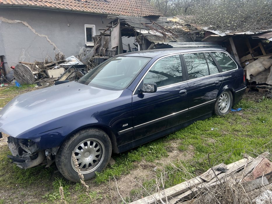 Продава се на части бмв е39-3.0 184к.с