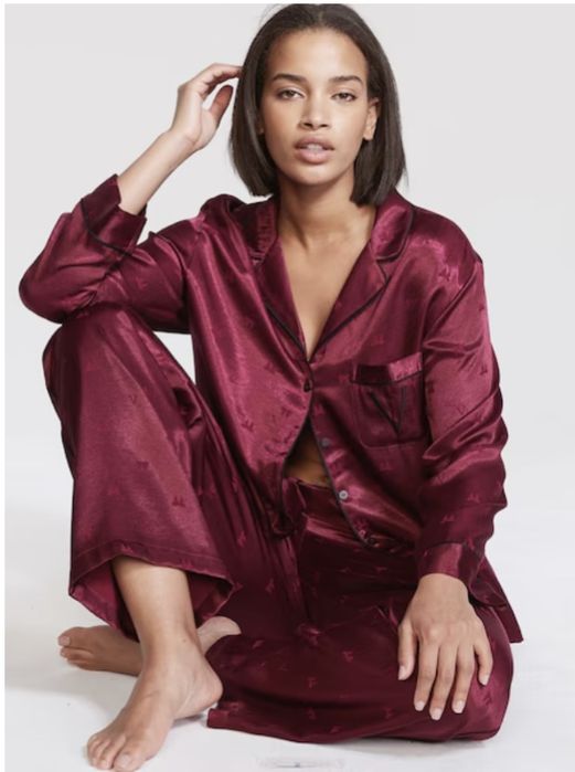 Victoria’s Secret сатенени пижами