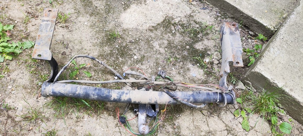Vând cârlig tractare Opel Astra G