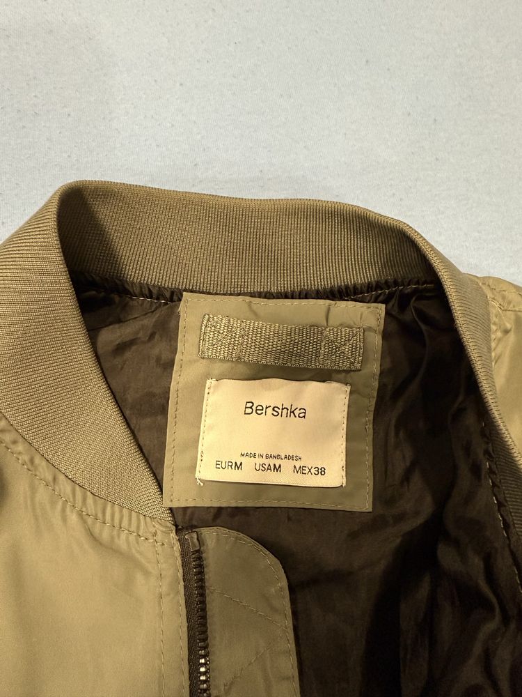 Мъжки пролетни якета Bershka, Timeout