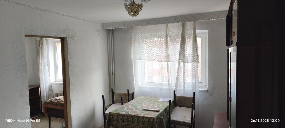 Vând apartament 3 camere