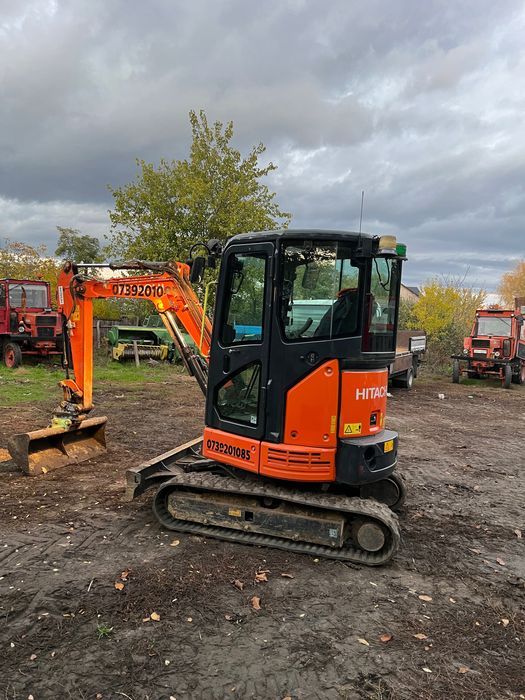 Miniexacavator hitachi zx26