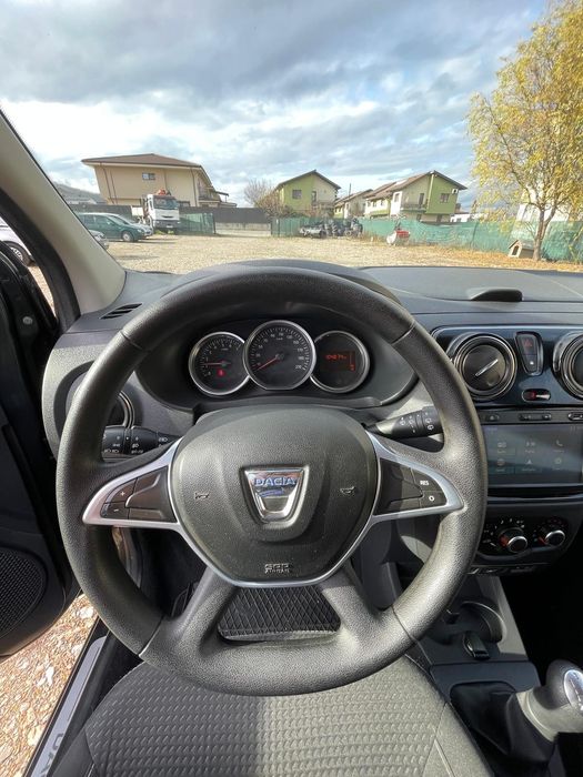Vând Dacia Lodgy 1,6 benzina