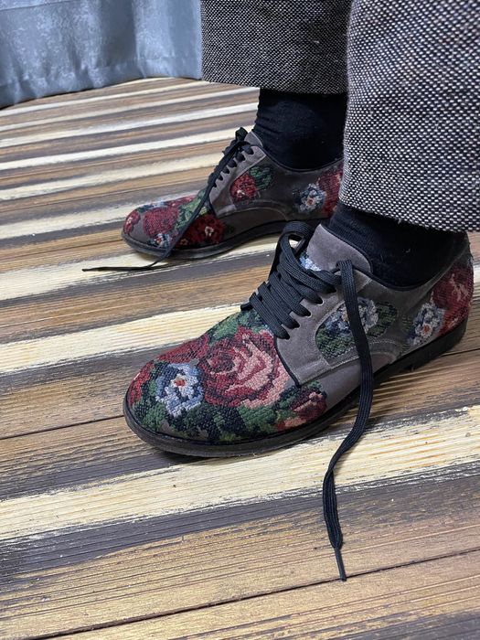 Pantofi piele brodata