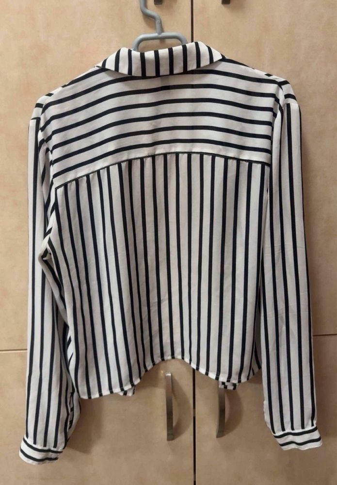 Лека и стилна риза H&M