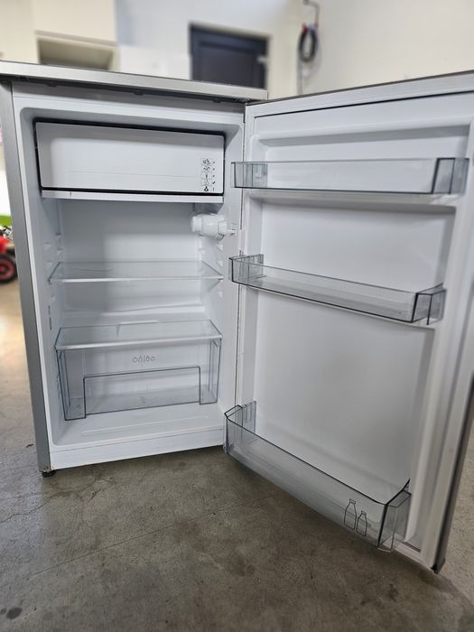 Frigider Sharp 88 Litri