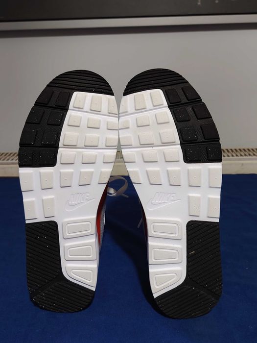 NIKE AIR, adidași mărimea 45, interior talpă 29 cm