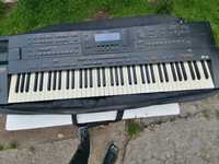 Vând orga Roland G800
