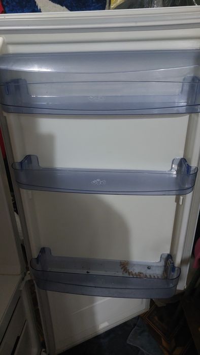 Продаётся Холодильник Бирюса