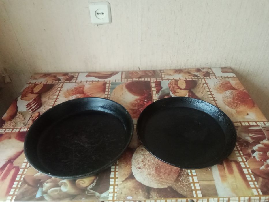 Сковороды чугун б/у