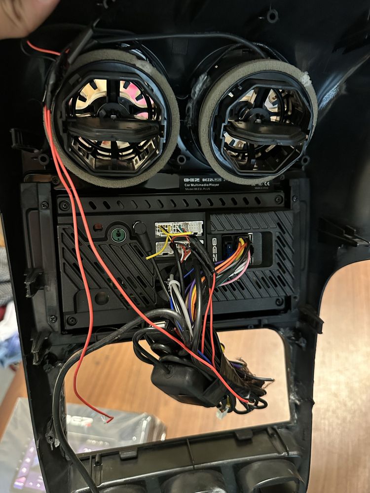 Bez manitor 2/32GB Matizga tayyor ramkasi bilan