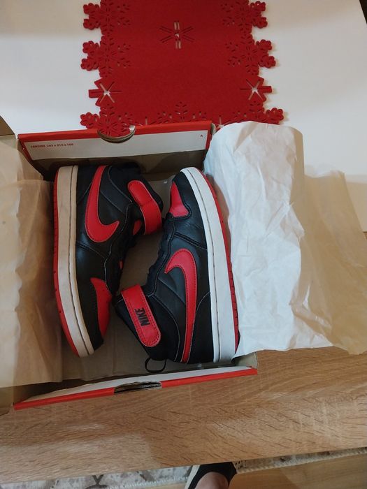 Обувки джорданки номер 33