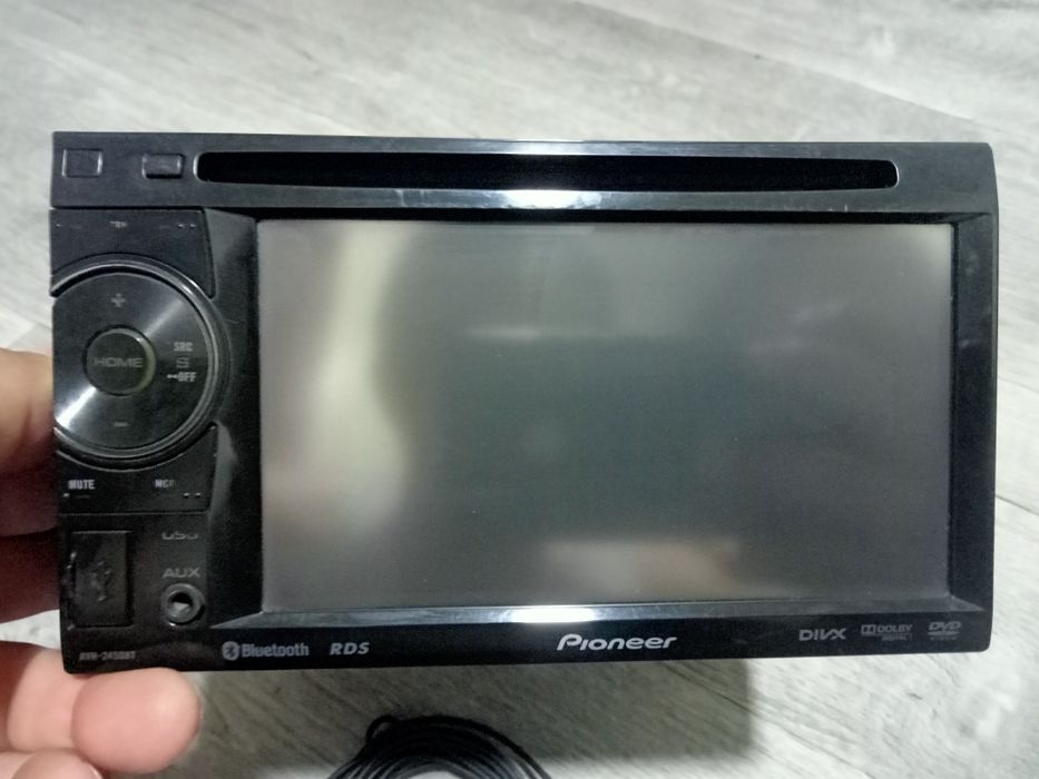 Продам Pioneer AVH-2450BT в хорошем состоянии.