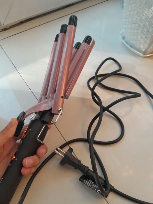 Плойка. Новая. Пишите.