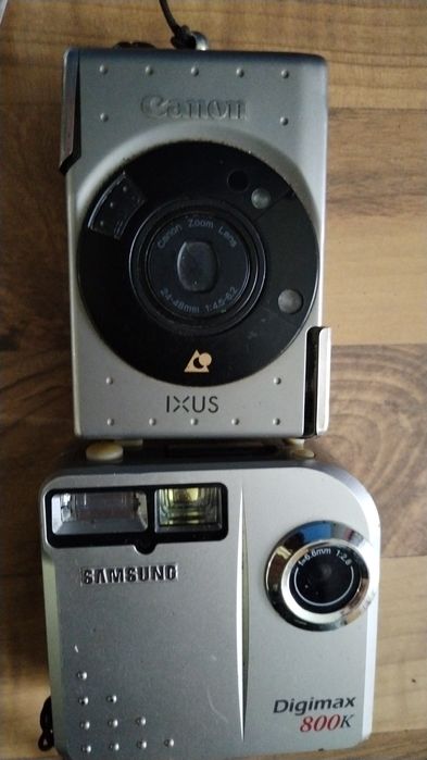Camere foto digitale vechi