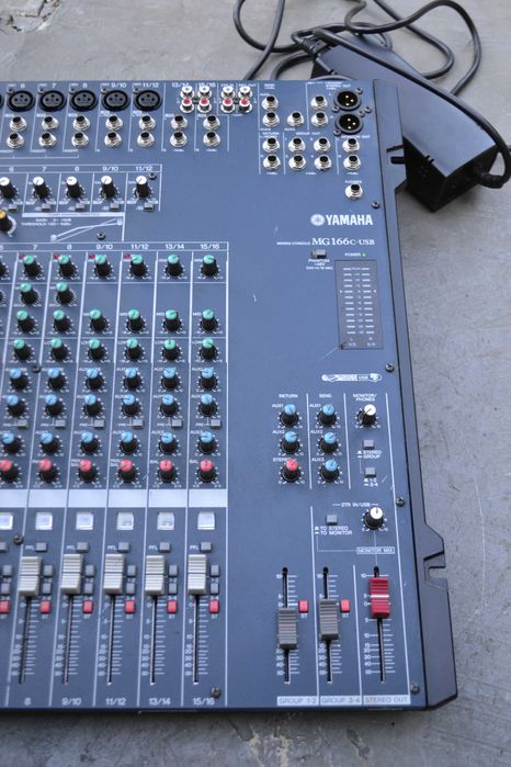 Mixer Yamaha MG 166 C USB