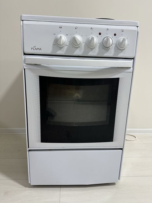 Срочно продам электрическую плиту