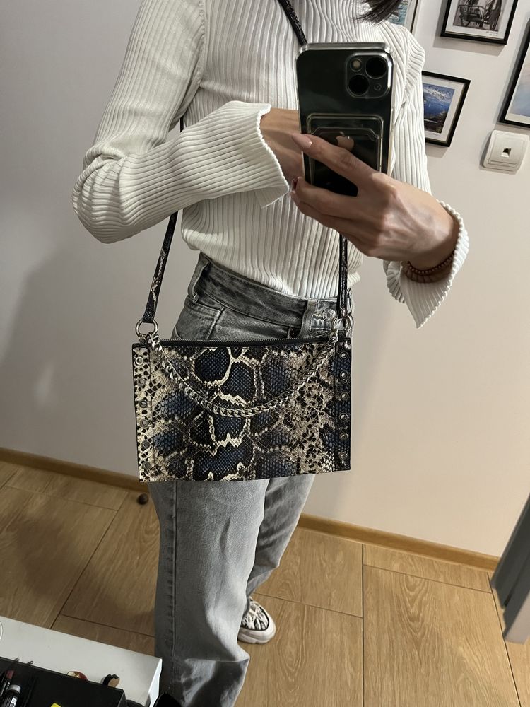 Кожена чанта (плик) ZARA змийски десен в синьо