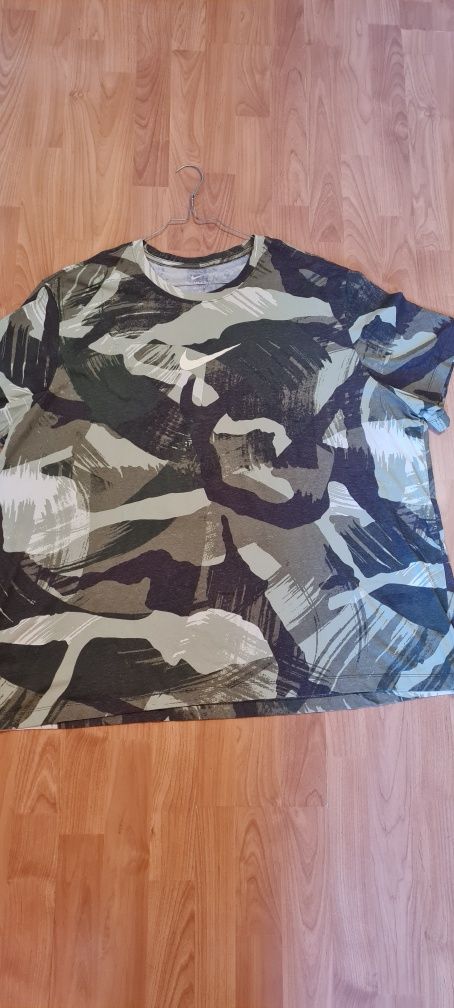 NIKE маскировачна голяма тениска - 4 XL