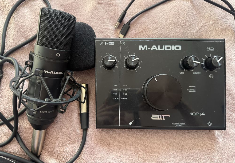 Слушалки,аудио карта и микрофон