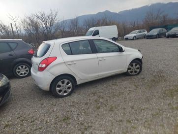 Hyundai i20 1,3i , Хюндай И20 на части! Март 2011