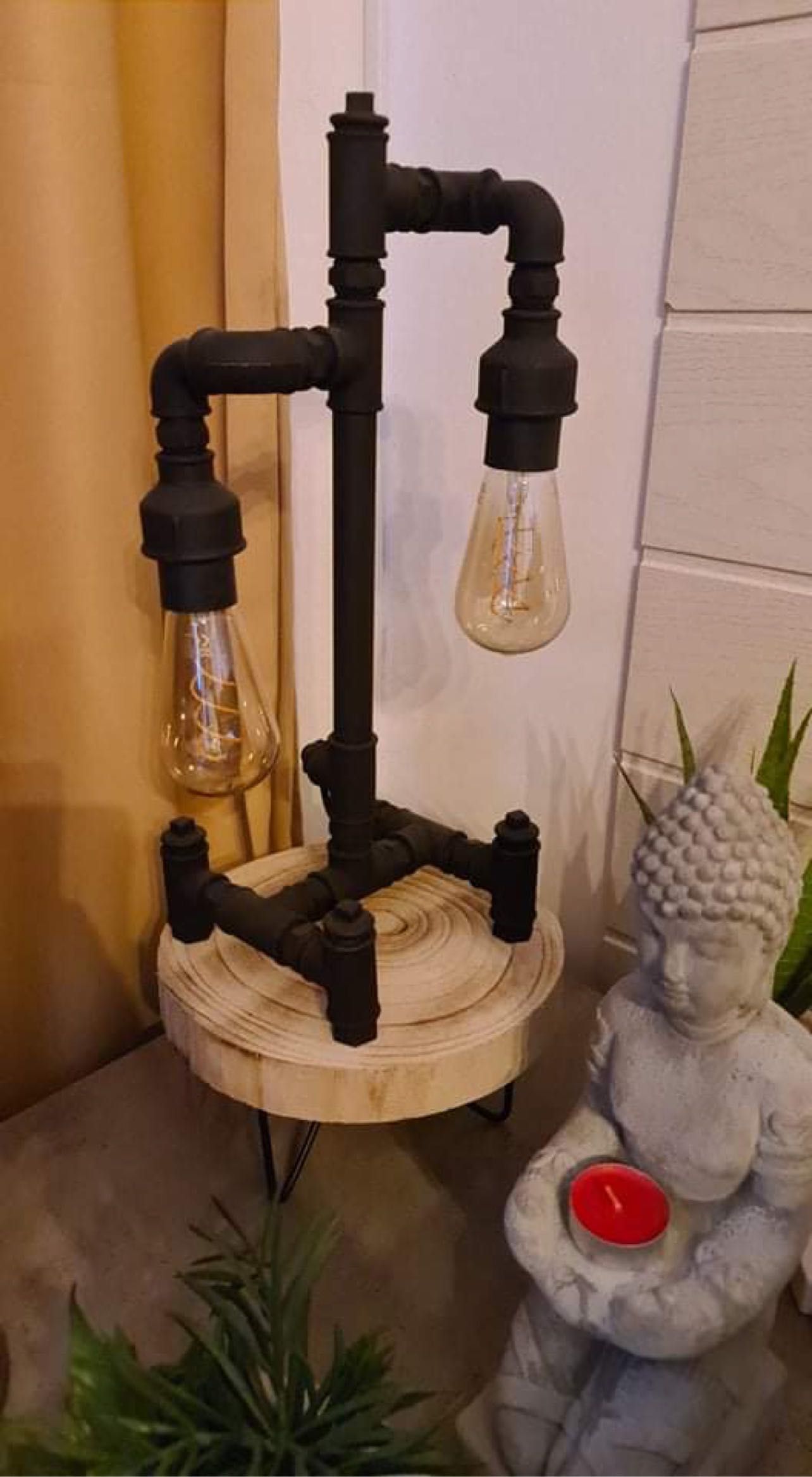 Veioza lampa decorativa industriala vintage din tevi cu 2 becuri LED