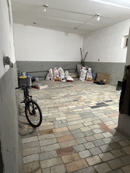 Ижарага жой берилади!!