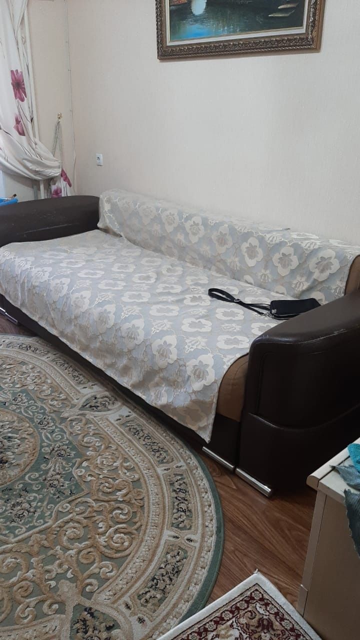 Спальный гарнитур,  диван и прихожий