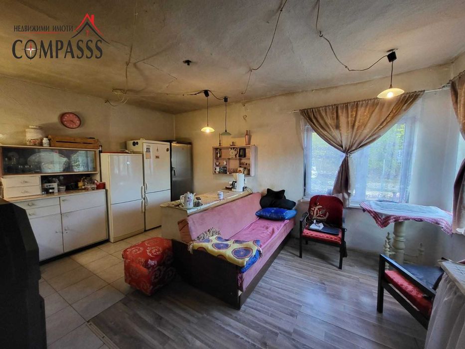 с. Изворово, Общ. Ген. Тошево, къща с двор – 27000 евро!