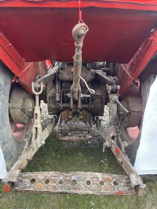 Vând tractor zetor 5711