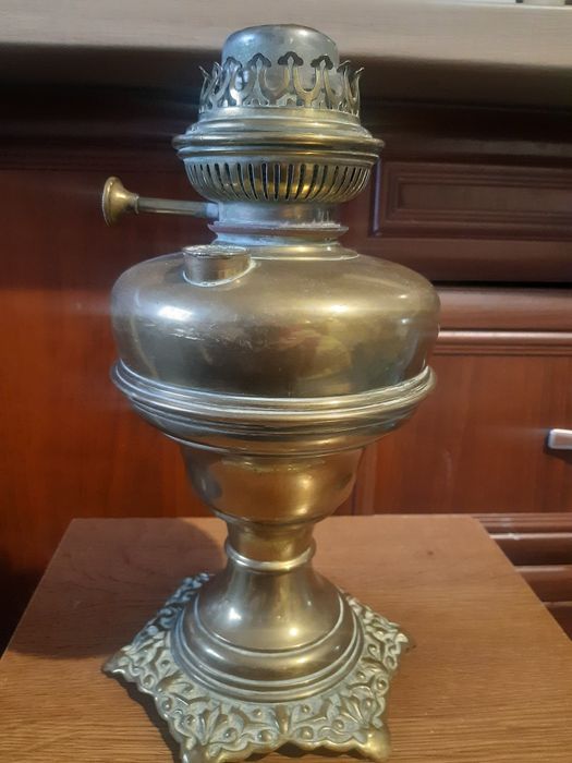 Lampa pe gaz veche