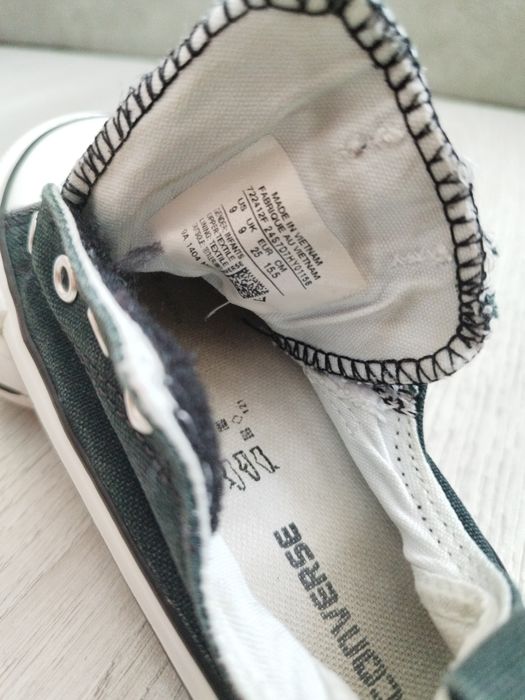 Vând încălțăminte băiat